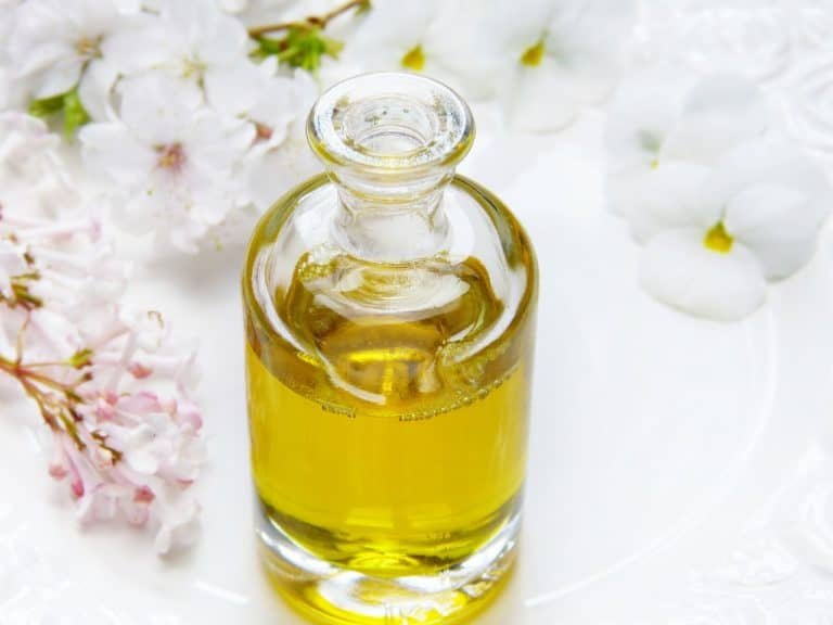 jojoba oil benefits for skin