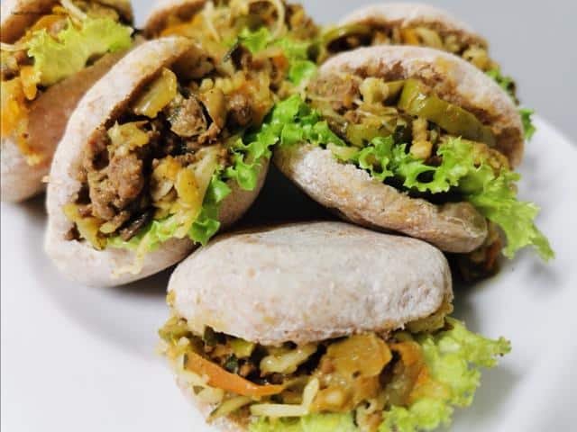 Minced Beef And Vegetable Sandwich