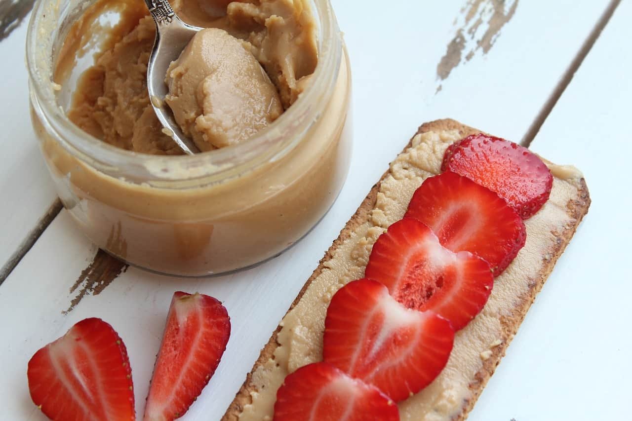 how to make your own peanut butter